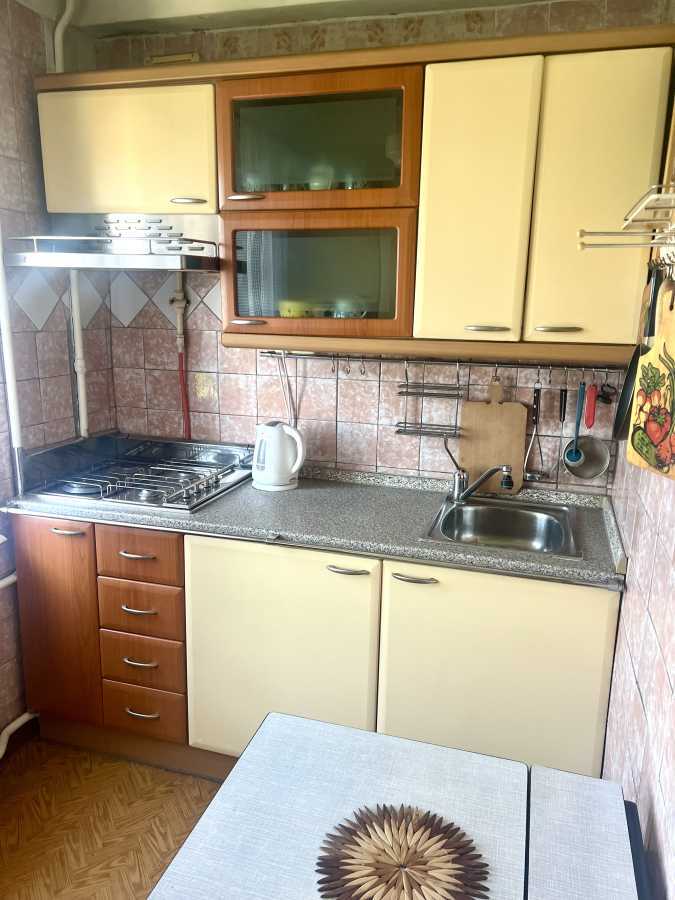 Продаж 2-кімнатної квартири 50 м², Мілютенка вул., 7А