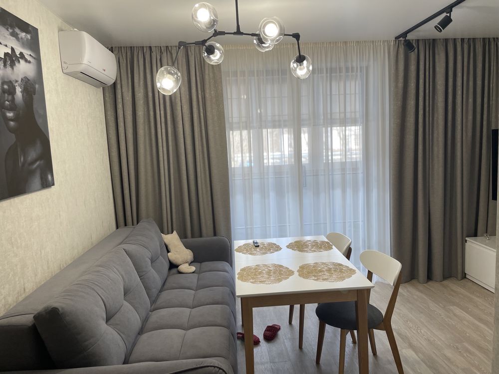 Продажа 2-комнатной квартиры 70 м²