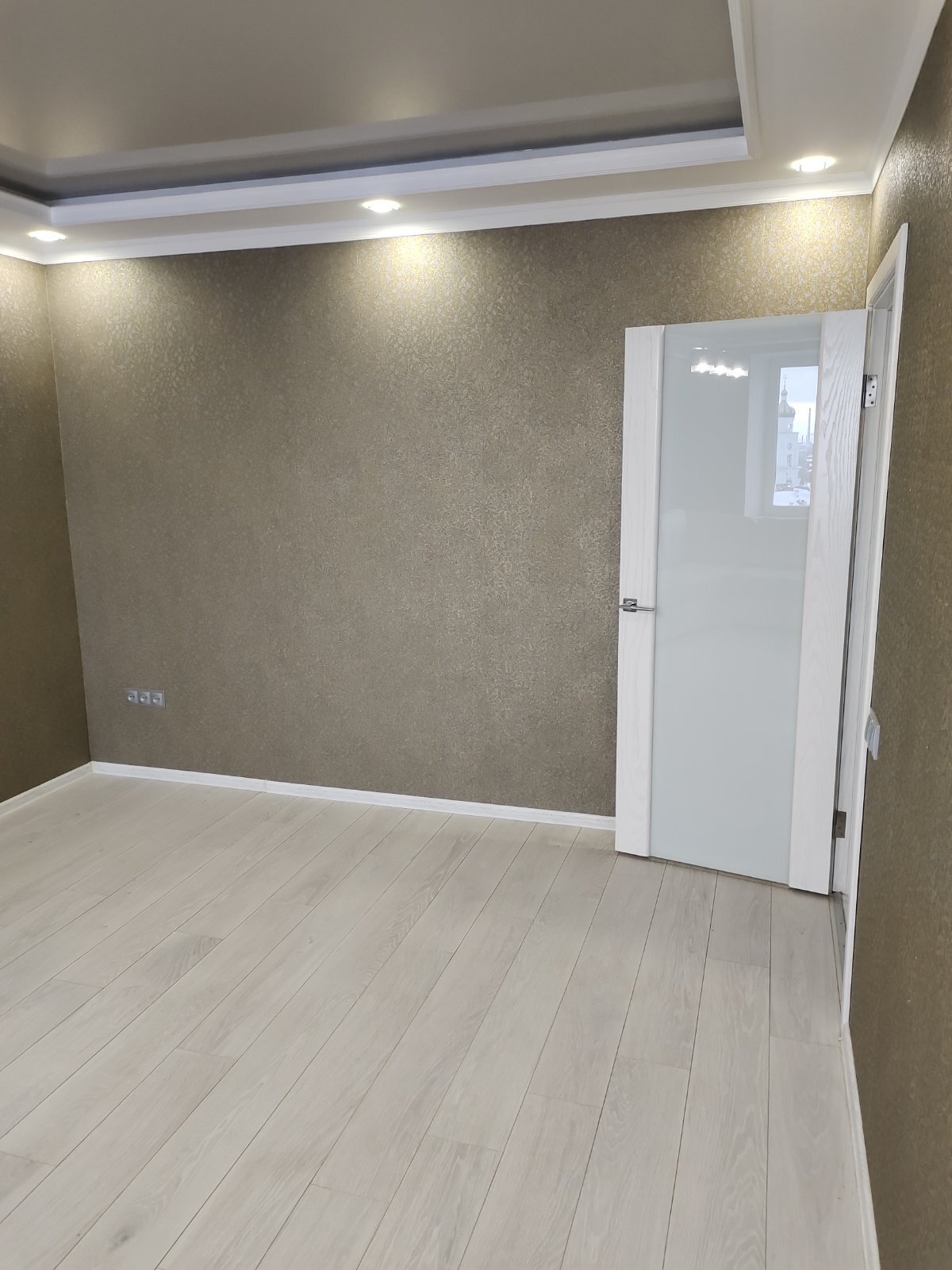 Продажа 2-комнатной квартиры 56 м²