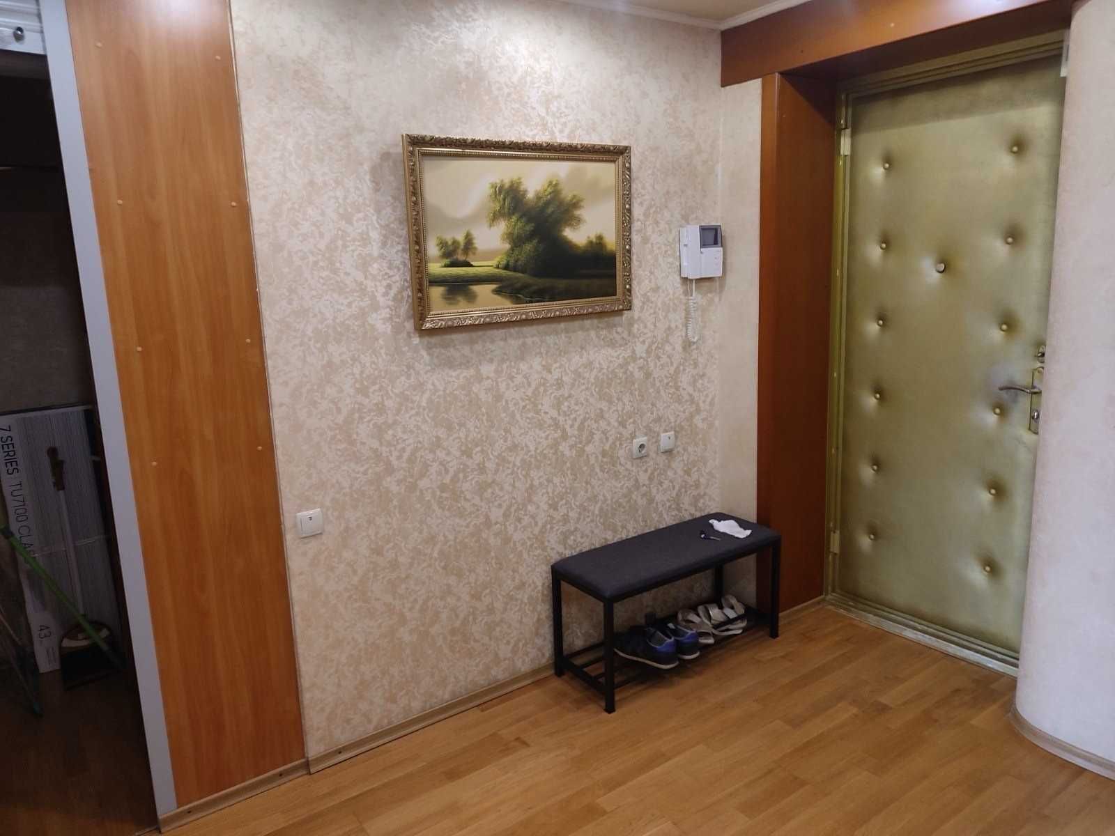 Продажа 2-комнатной квартиры 65 м²