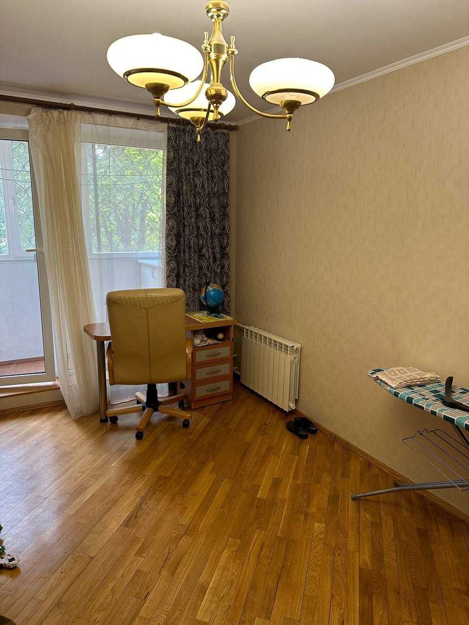 Продаж 3-кімнатної квартири 64 м²