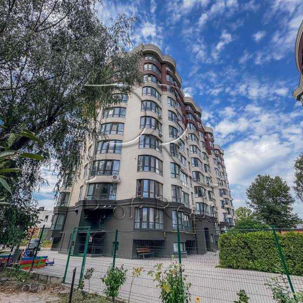 Продаж 2-кімнатної квартири 57 м², Івана Франка вул., 2а