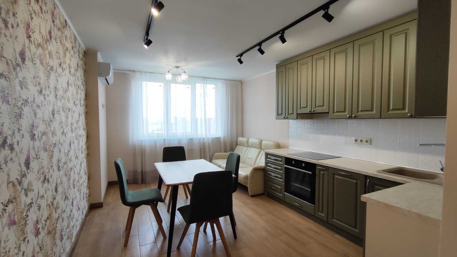 Продажа 1-комнатной квартиры 52 м², Михаила Максимовича ул., 32А