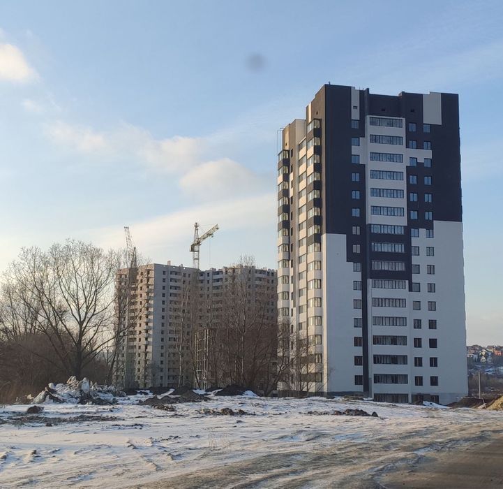 Продаж 3-кімнатної квартири 90 м²