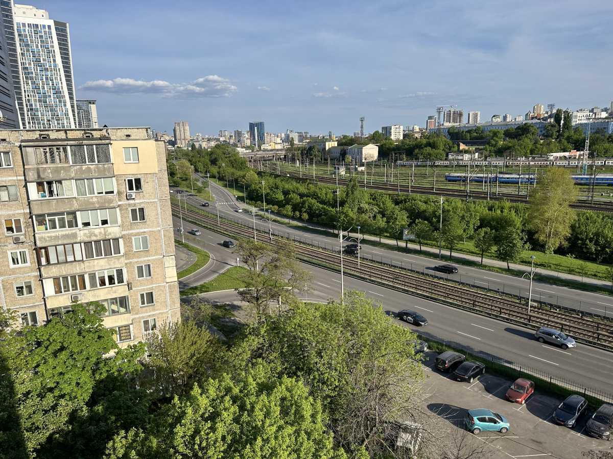 Продаж 3-кімнатної квартири 59 м², Борщагівська вул., 4