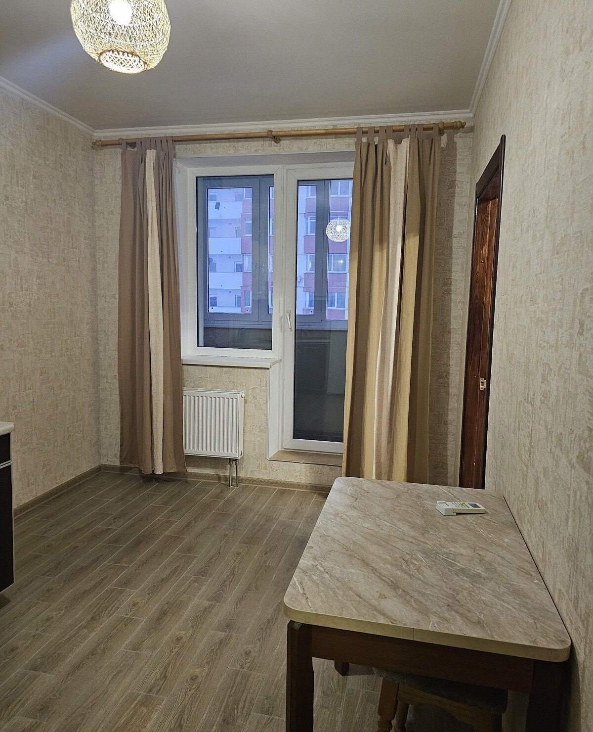 Продаж 1-кімнатної квартири 41 м²