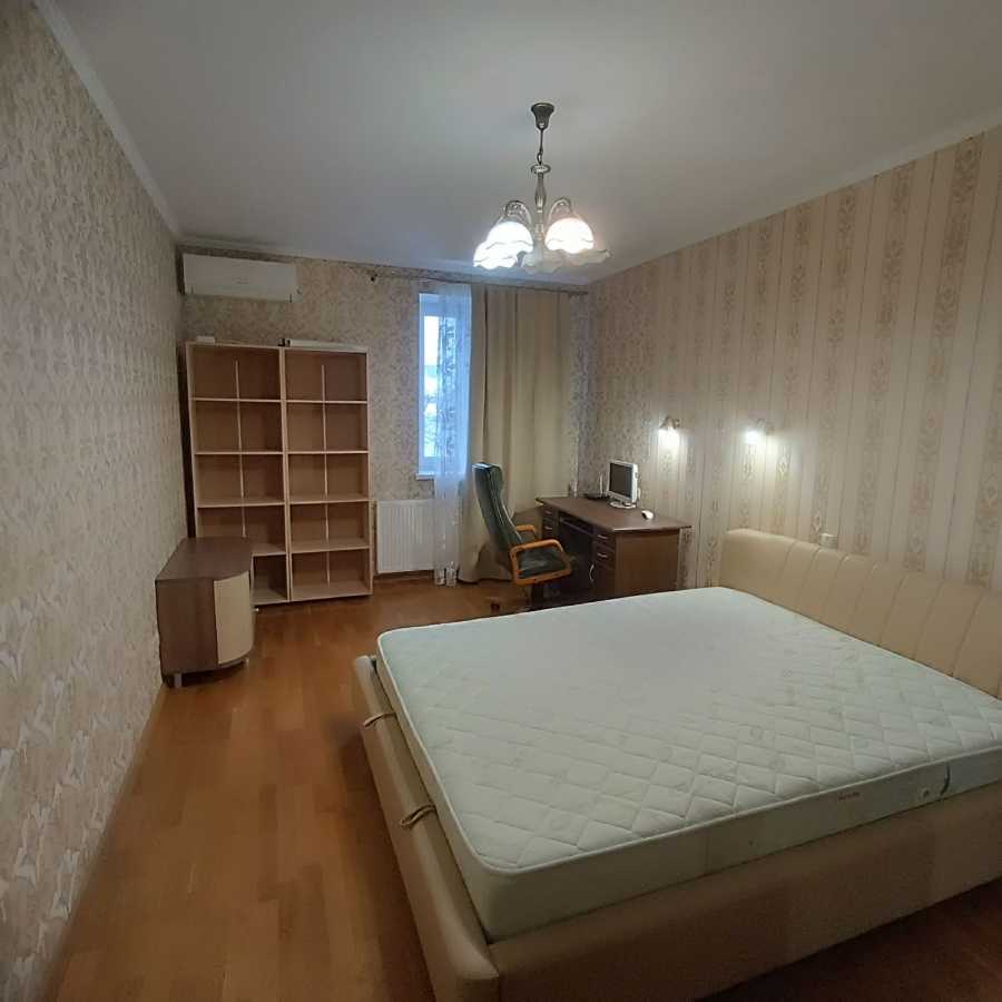 Оренда будинку 300 м², Сирецький про-д