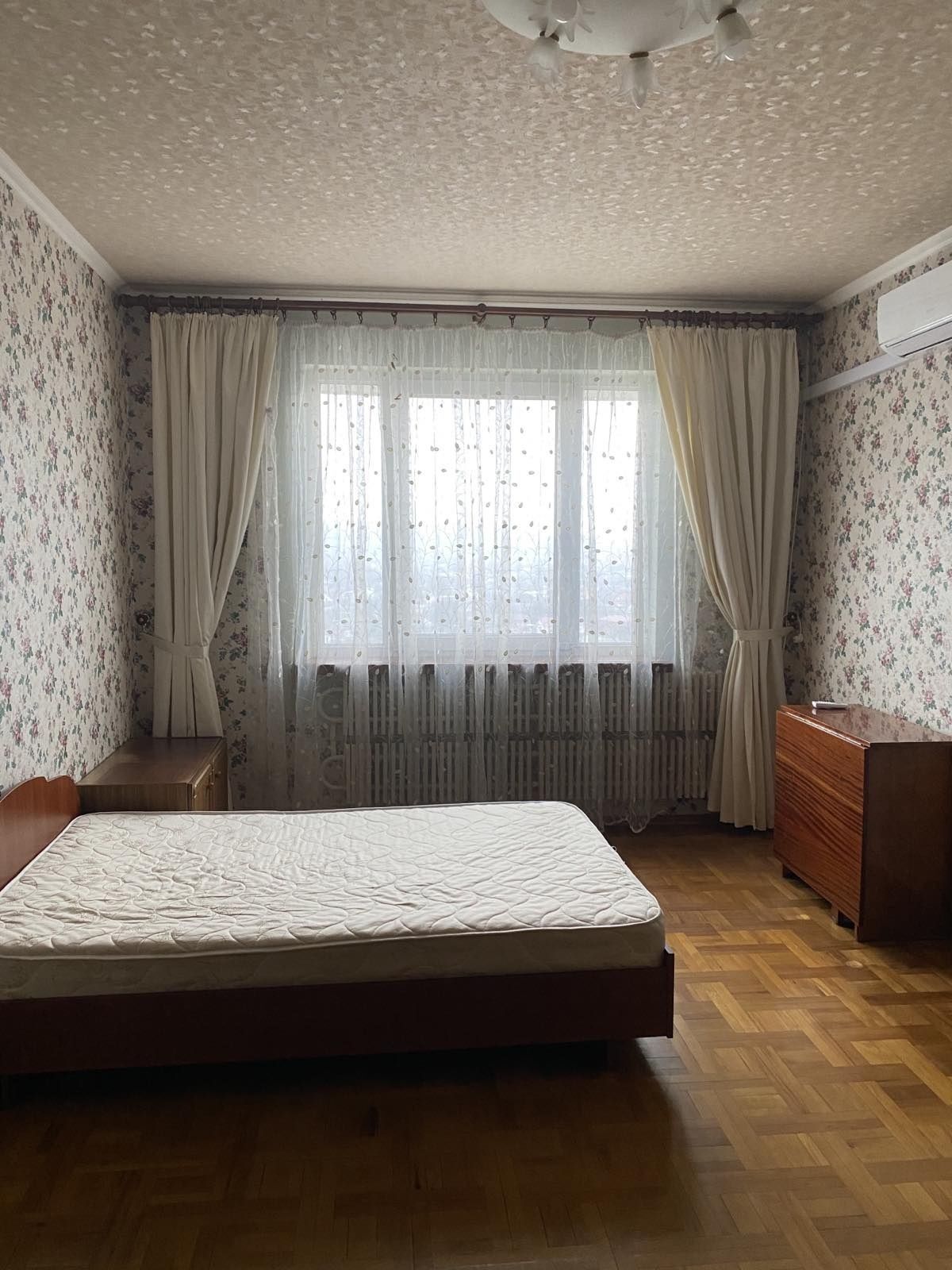 Продаж 3-кімнатної квартири 70 м²