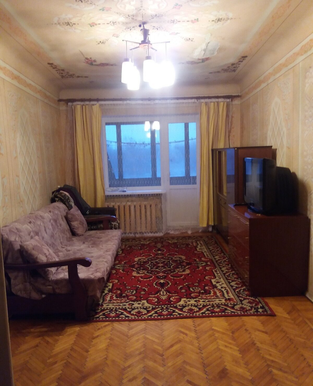 Продаж 2-кімнатної квартири 43 м²