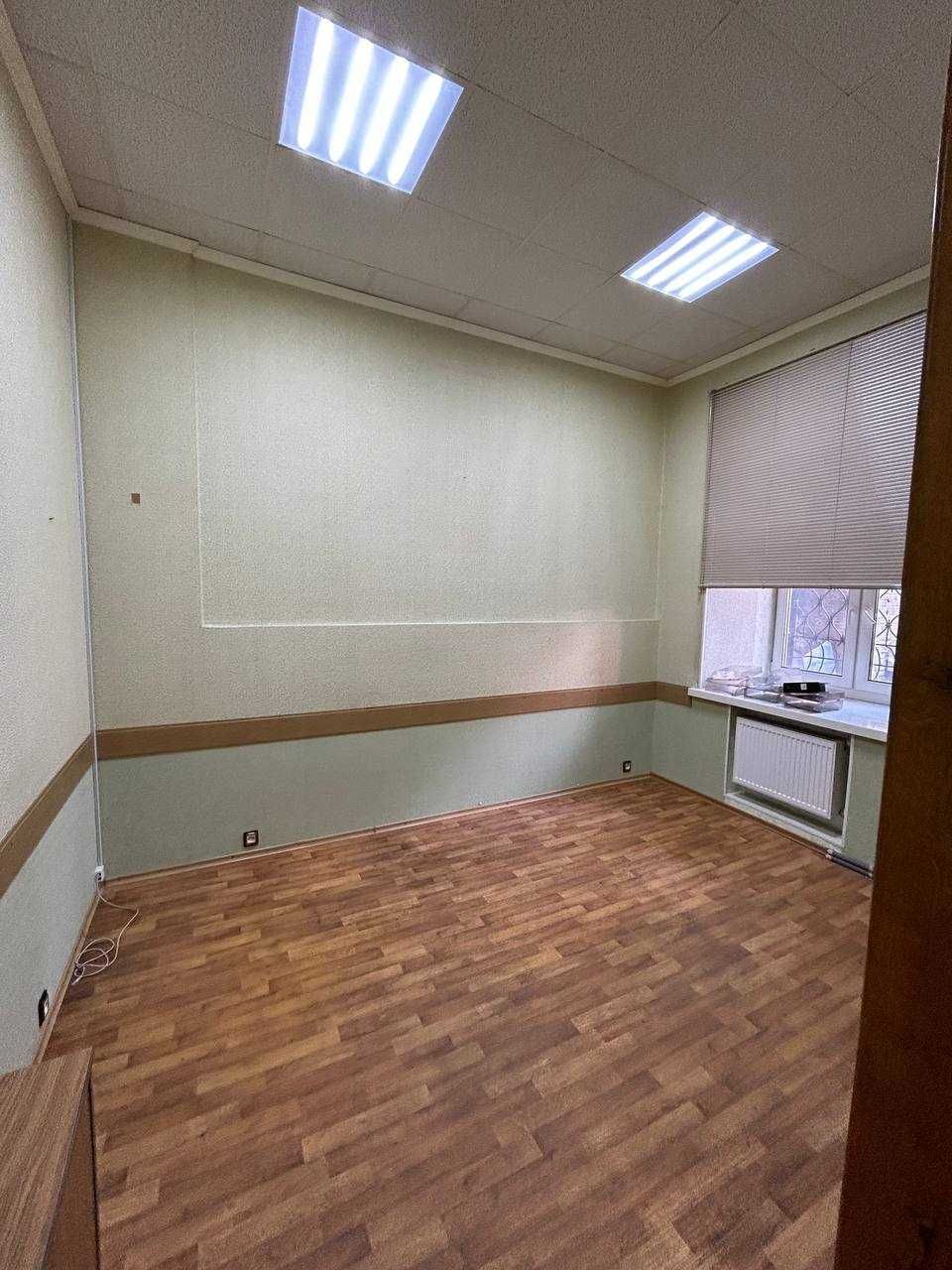 Продаж 4-кімнатної квартири 96.9 м²