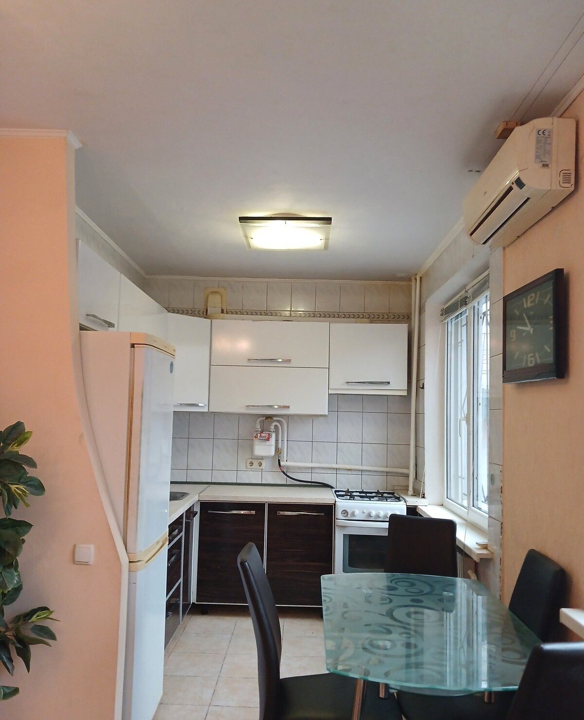 Продаж 3-кімнатної квартири 64 м²