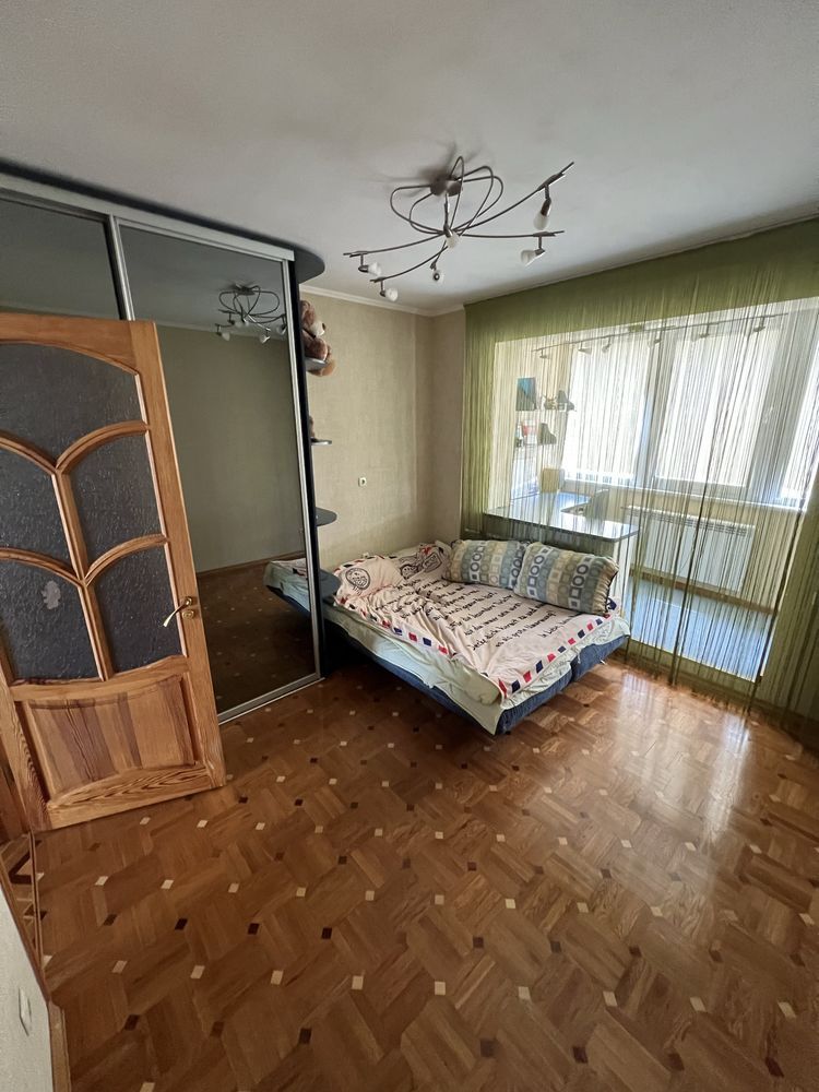 Продажа 4-комнатной квартиры 83 м²