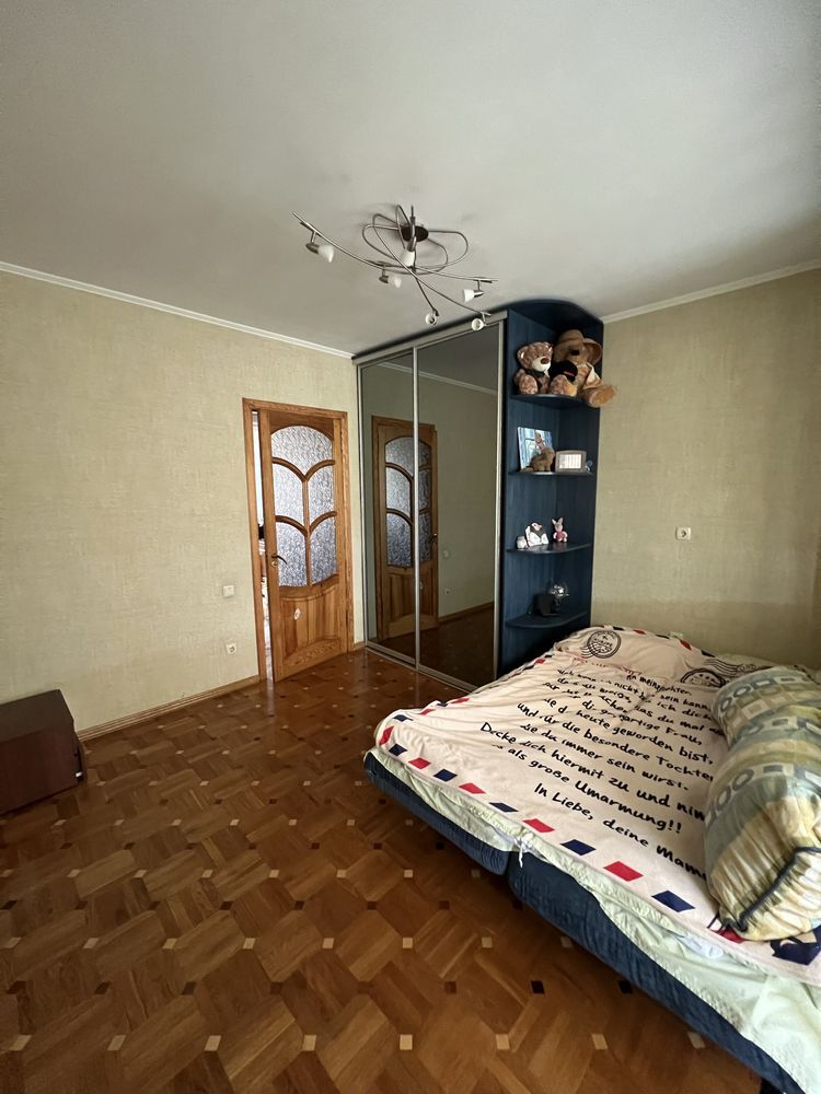 Продажа 4-комнатной квартиры 83 м²