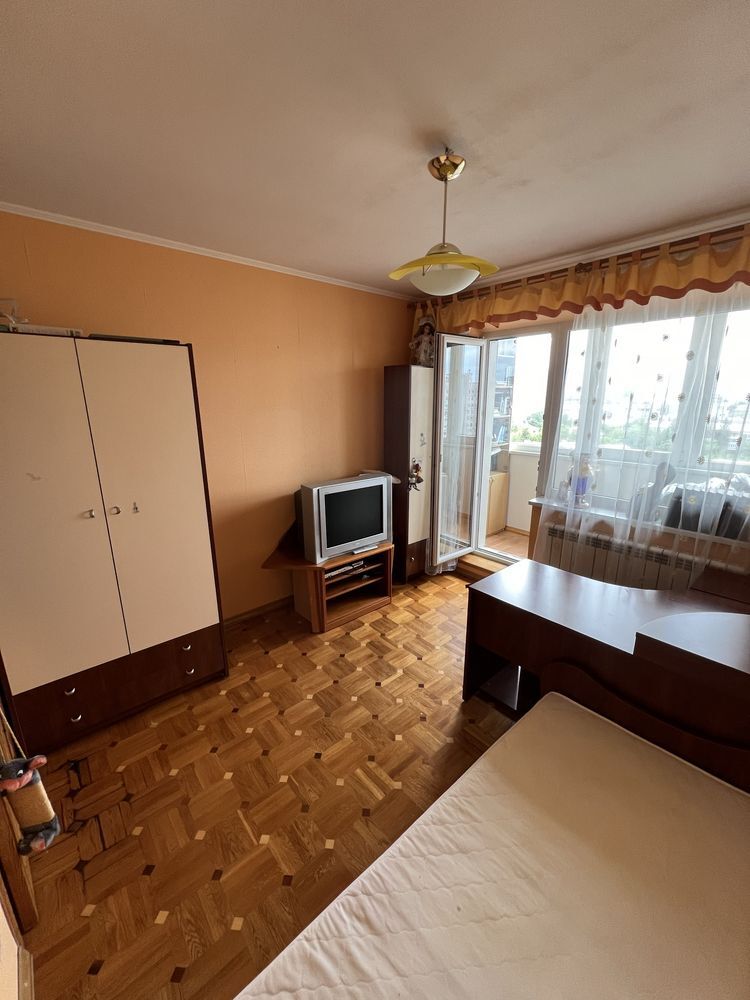 Продажа 4-комнатной квартиры 83 м²