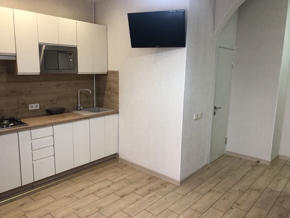 Продаж 1-кімнатної квартири 54 м²