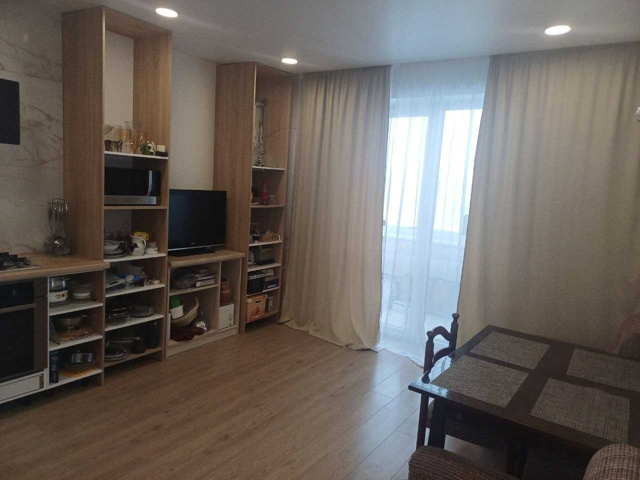 Продаж 1-кімнатної квартири 53 м²