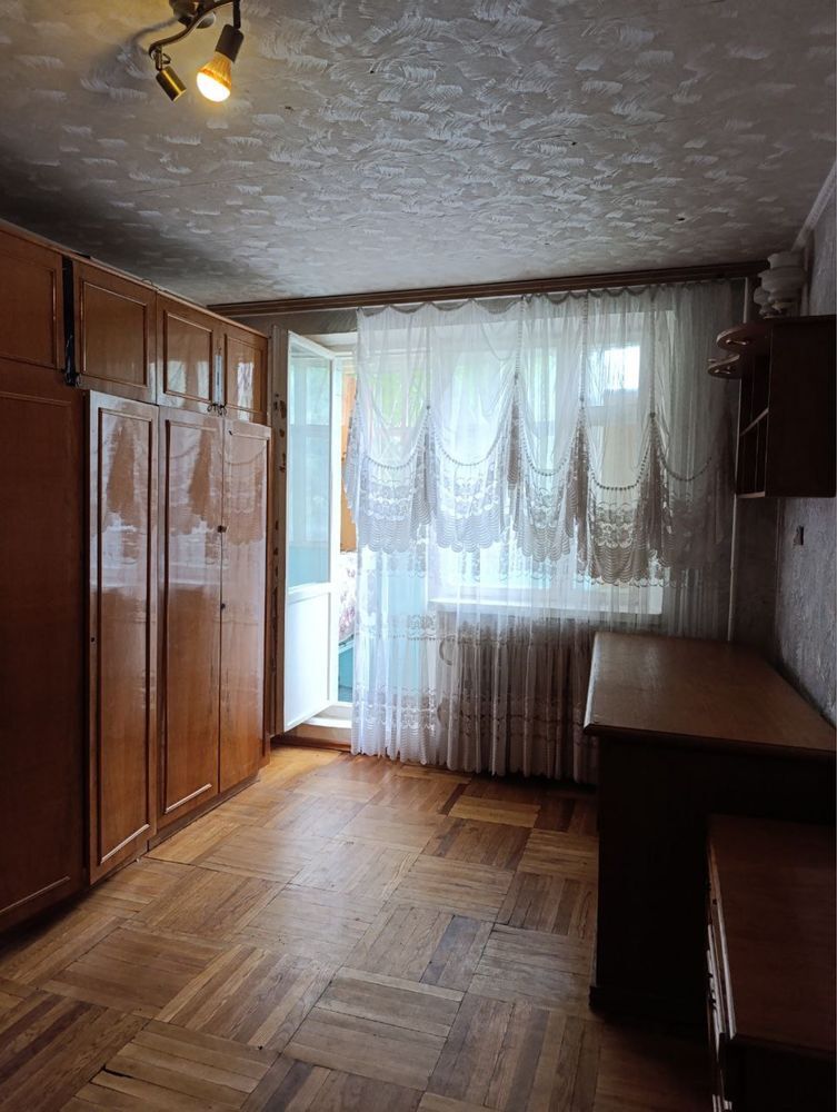 Продаж 3-кімнатної квартири 65 м²