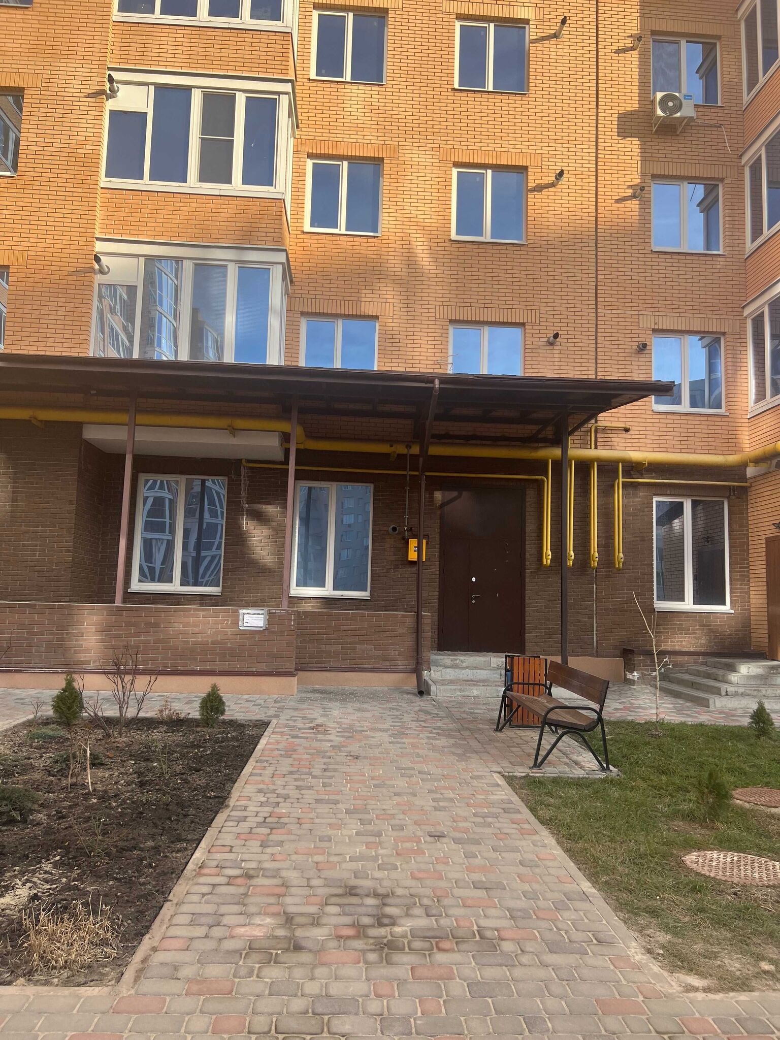 Продаж 2-кімнатної квартири 64 м²