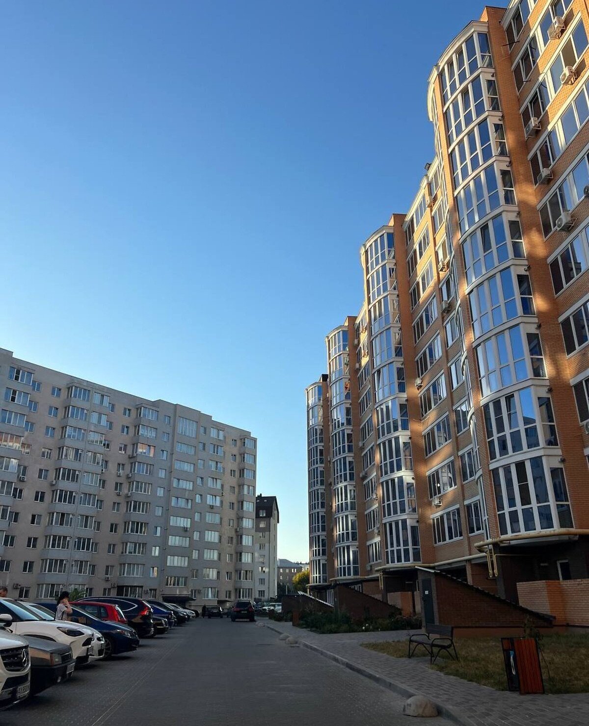 Продаж 3-кімнатної квартири 118 м²