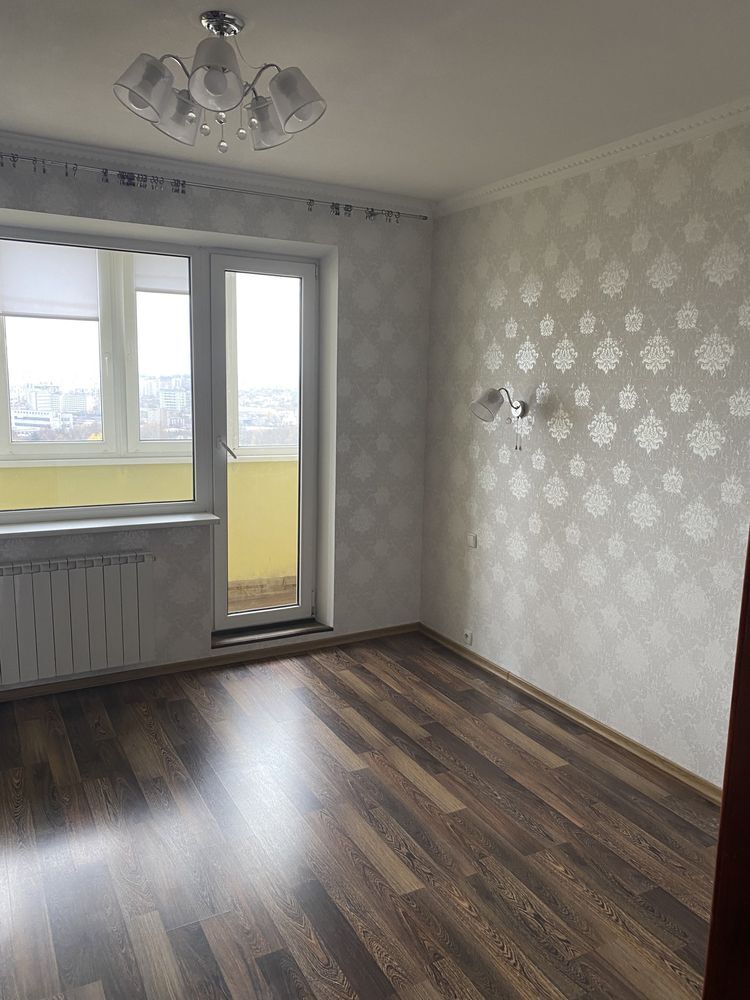 Продаж 4-кімнатної квартири 84 м²