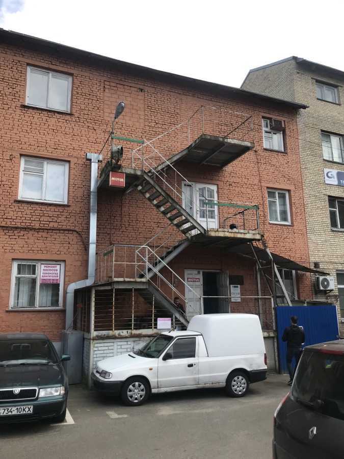 Оренда офісу 74.6 м², Турівська вул., 38