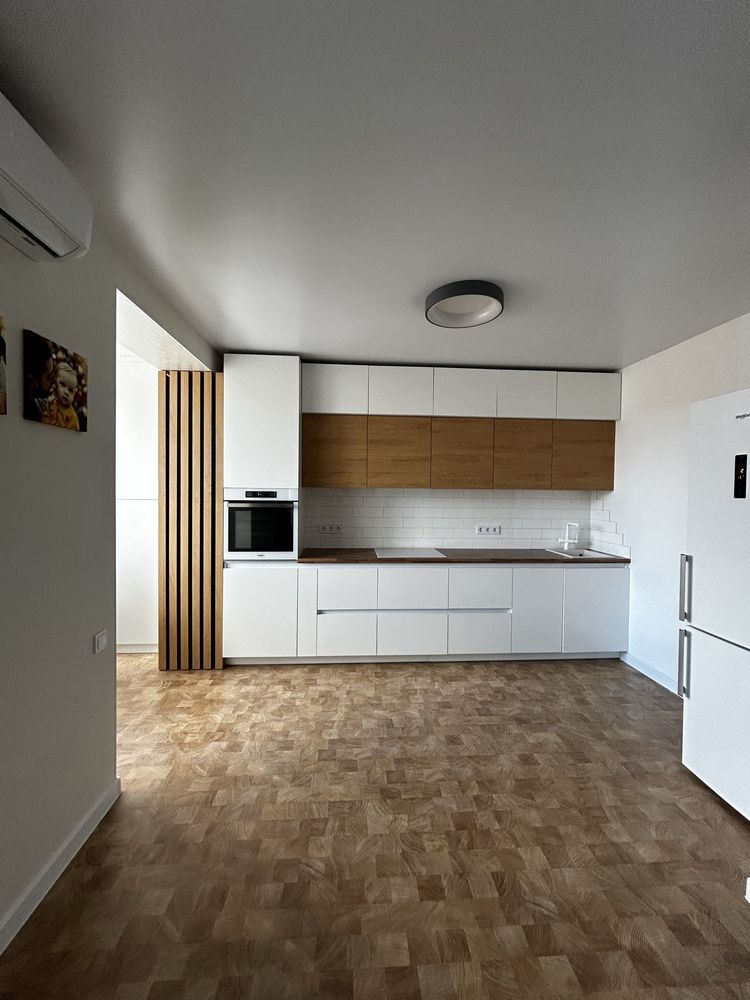 Продажа 3-комнатной квартиры 122 м²