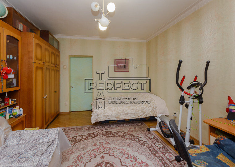 Продажа 3-комнатной квартиры 102 м², Олеся Гончара ул., 62