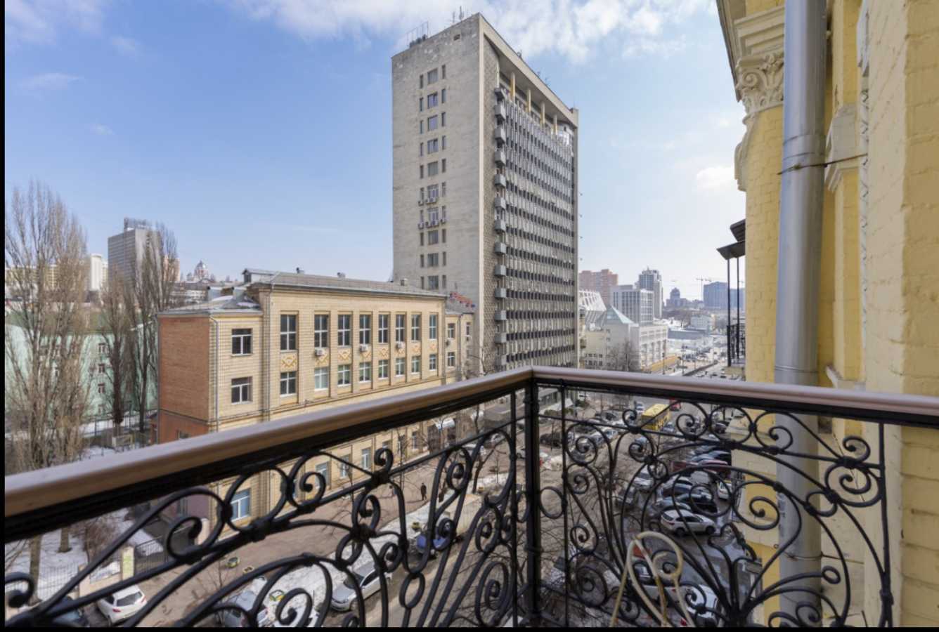 Продажа 2-комнатной квартиры 53 м², Шота Руставели ул., 36