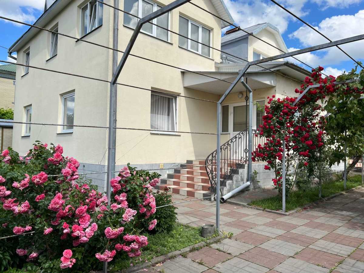 Продаж будинку 194 м², Мнишенка