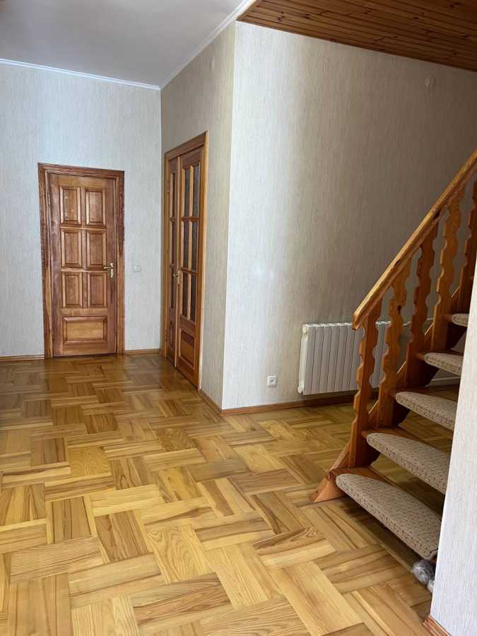 Продаж будинку 194 м², Мнишенка