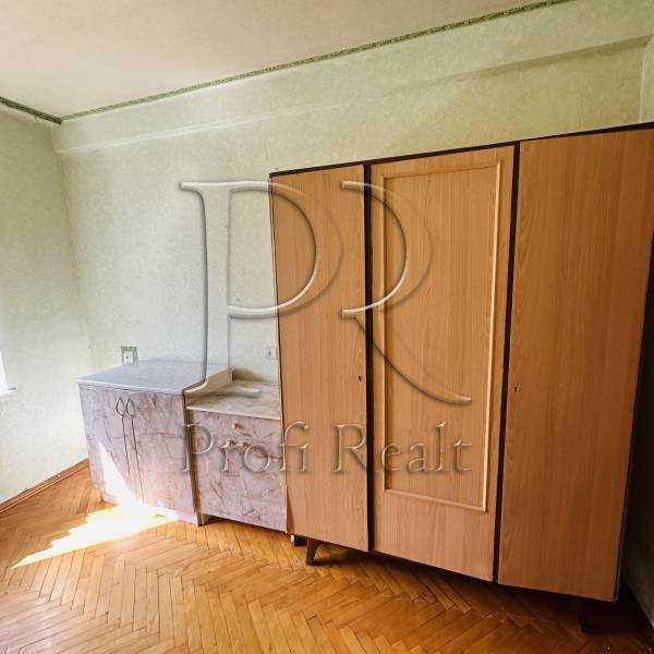 Продажа 3-комнатной квартиры 49 м², Героев Севастополя ул., 13