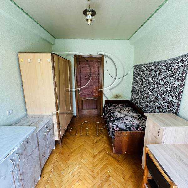 Продаж 3-кімнатної квартири 49 м², Героїв Севастополя вул., 13