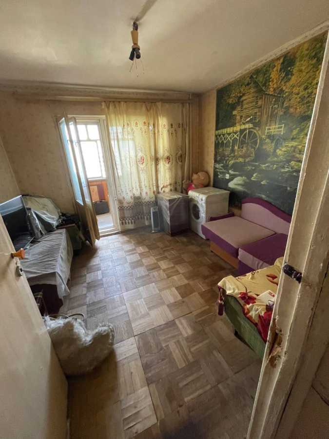 Продаж 4-кімнатної квартири 94.5 м², Ревуцького вул., 7