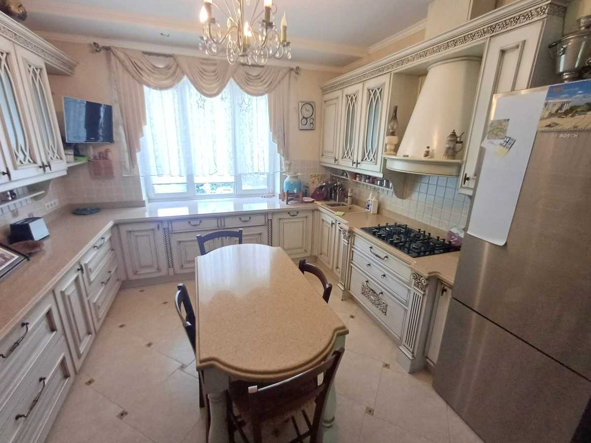 Продаж будинку 280 м², Злагоди вул., 9