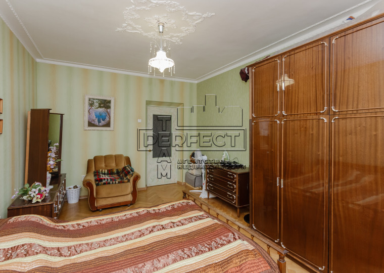 Продаж 3-кімнатної квартири 102 м², Олеся Гончара вул., 62