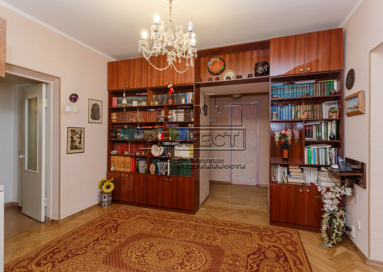 Продажа 3-комнатной квартиры 102 м², Олеся Гончара ул., 62