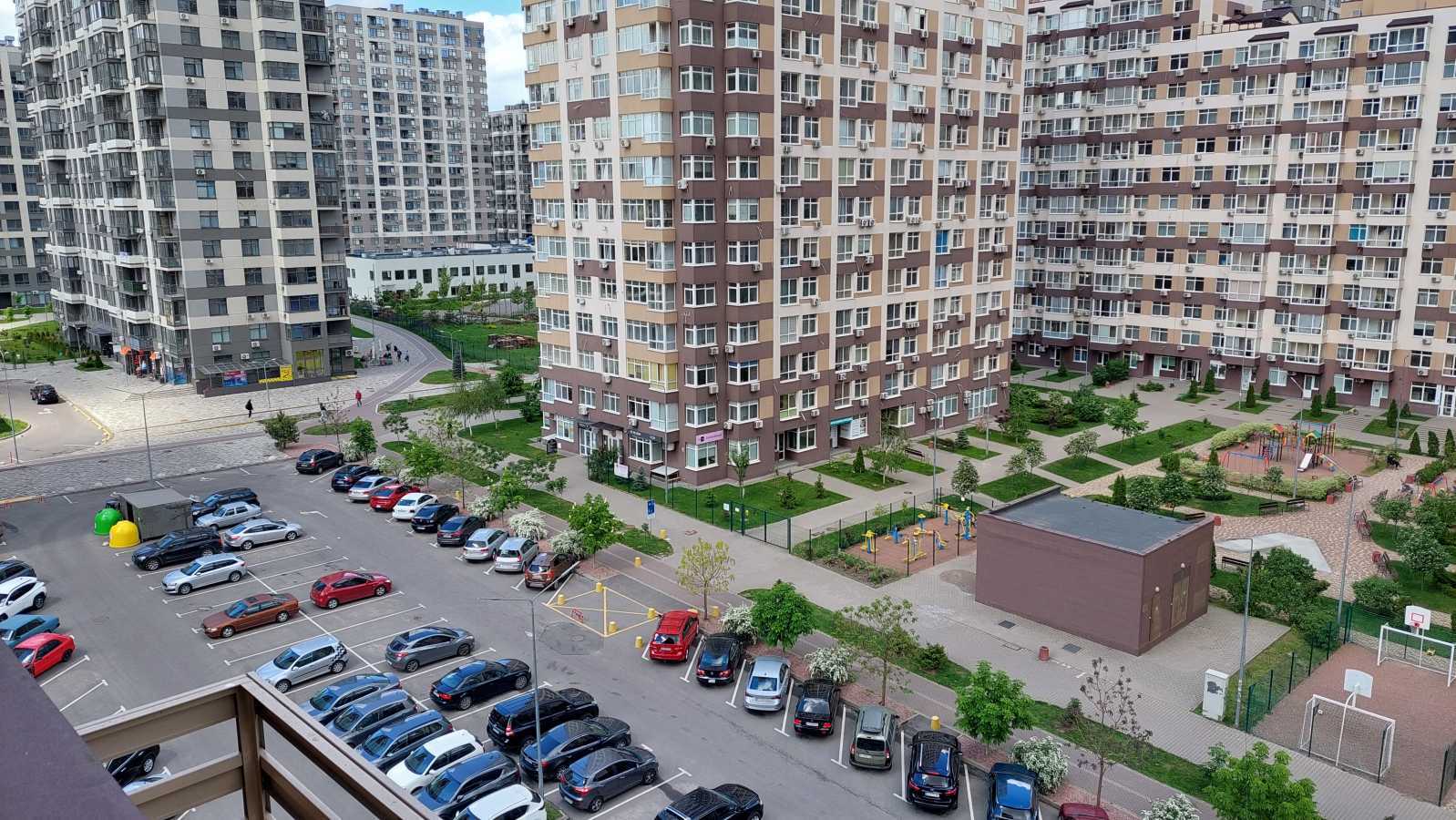 Продажа 2-комнатной квартиры 63.5 м², Александра Олеся ул., 2В