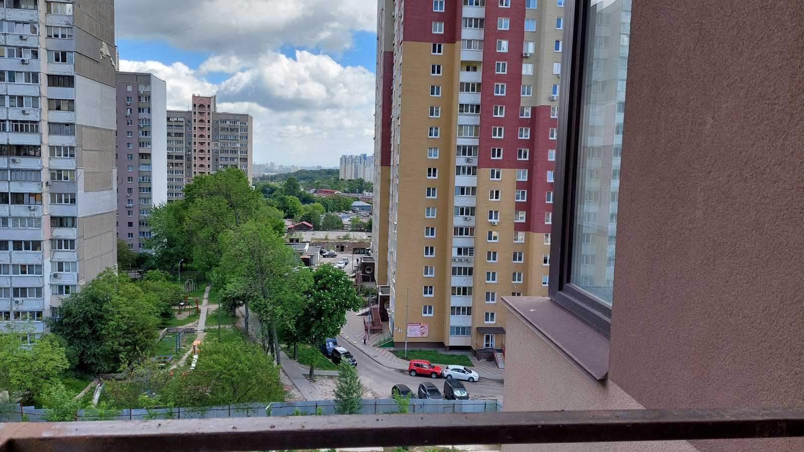 Продажа 2-комнатной квартиры 63.5 м², Александра Олеся ул., 2В