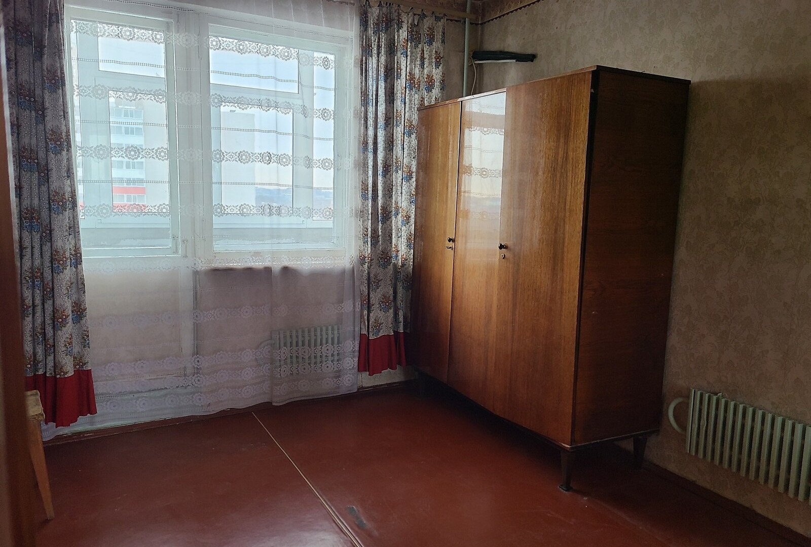 Продажа 4-комнатной квартиры 87 м²