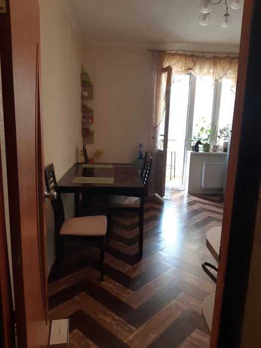 Продаж 3-кімнатної квартири 105 м², Петропавлівська вул., 50