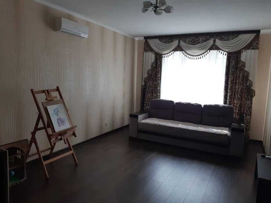 Продаж 3-кімнатної квартири 105 м², Петропавлівська вул., 50