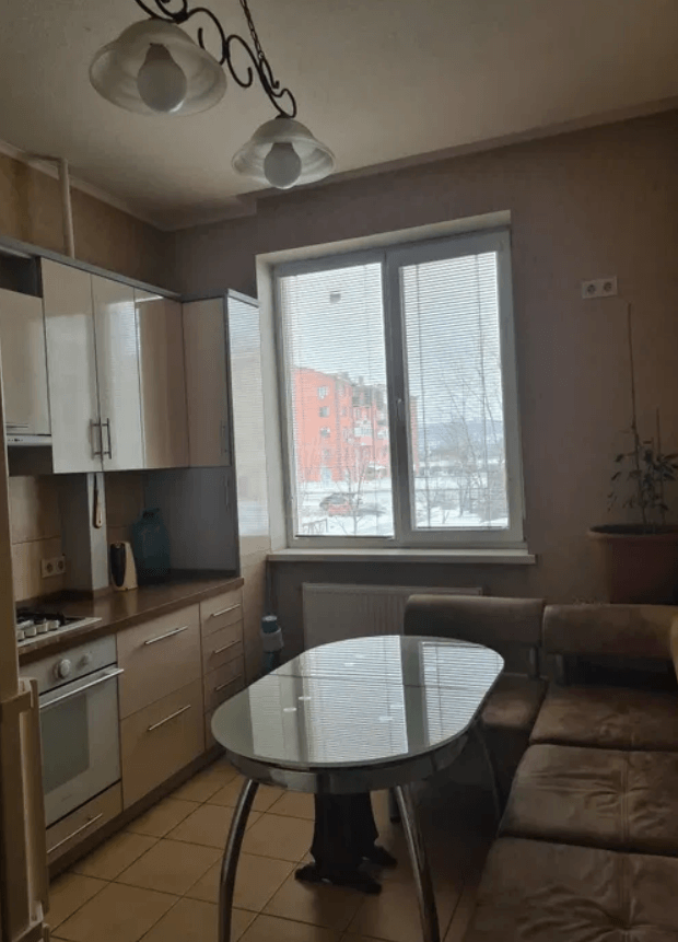 Продаж 2-кімнатної квартири 80 м²