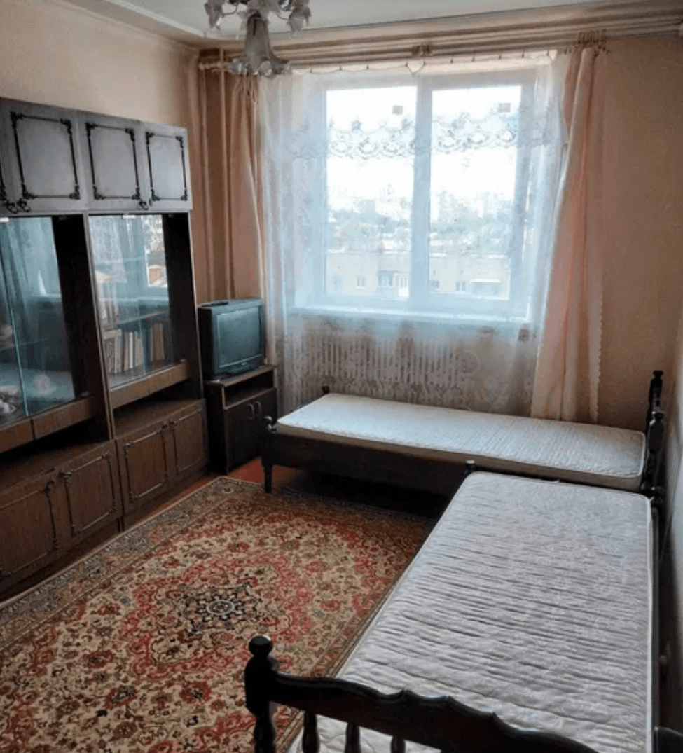 Продаж 3-кімнатної квартири 64.7 м²