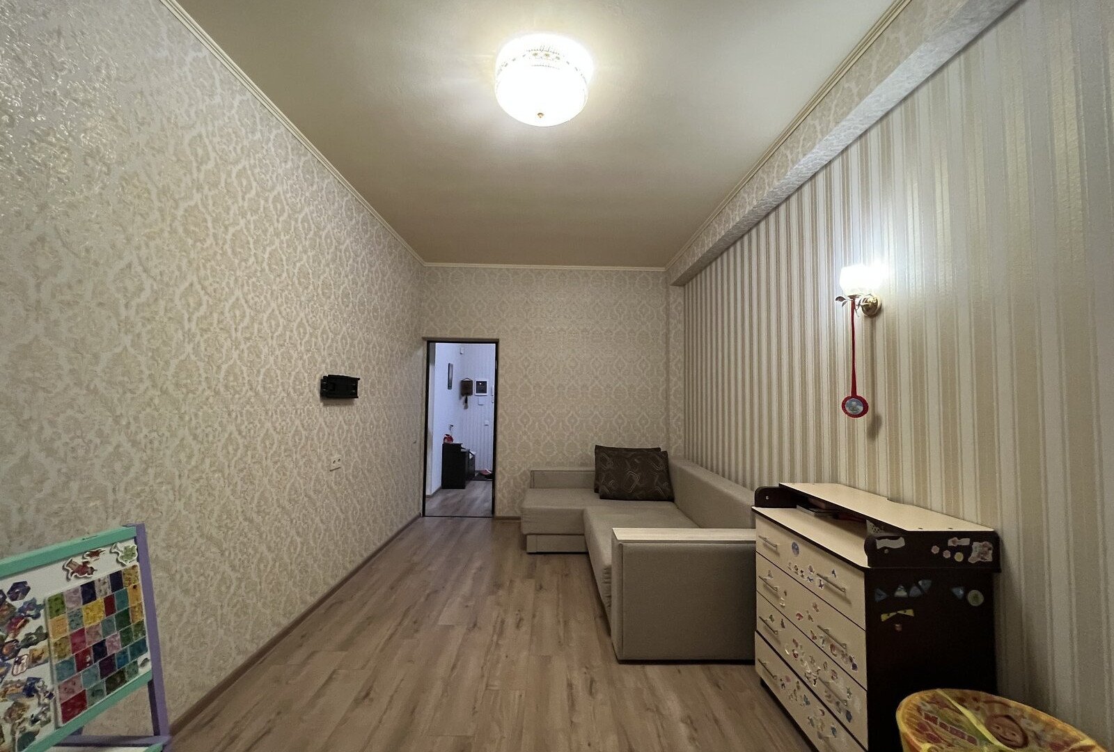 Продаж 1-кімнатної квартири 47 м²