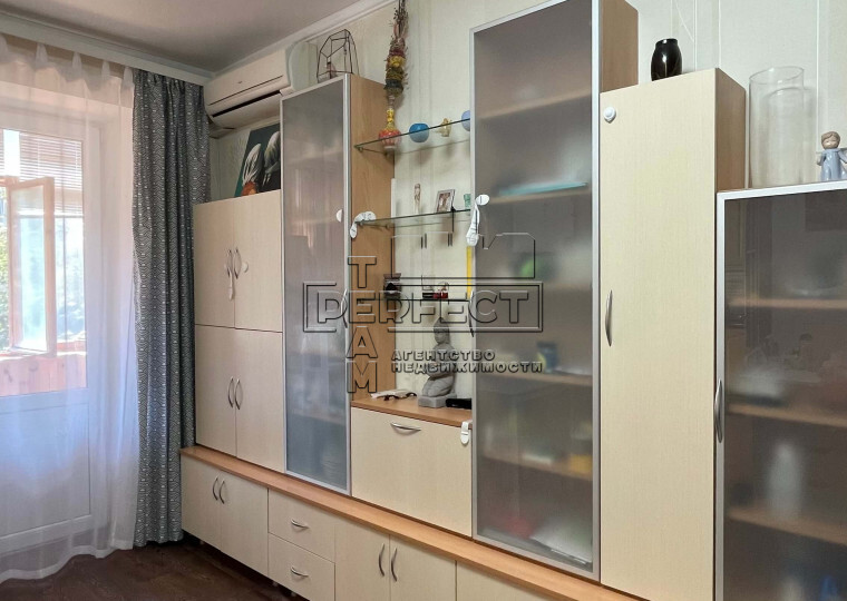 Продаж 2-кімнатної квартири 44 м², Преображенська вул., 20/6