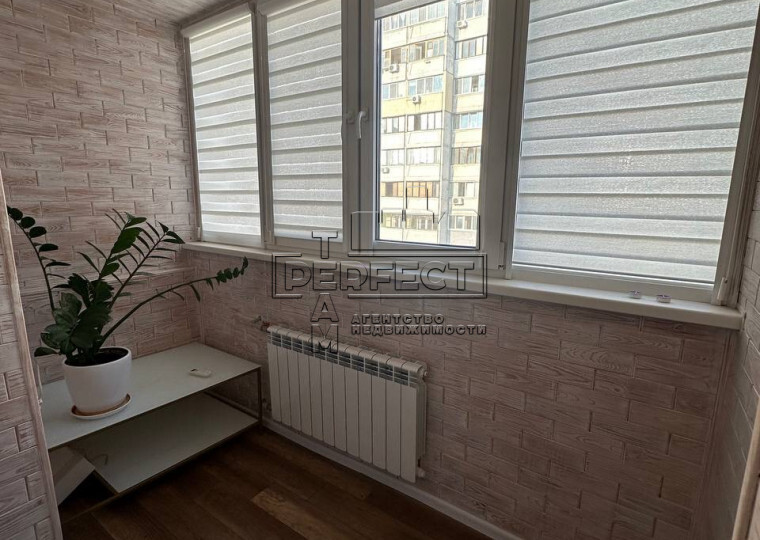 Продажа 3-комнатной квартиры 72 м², Урловская ул., 3А