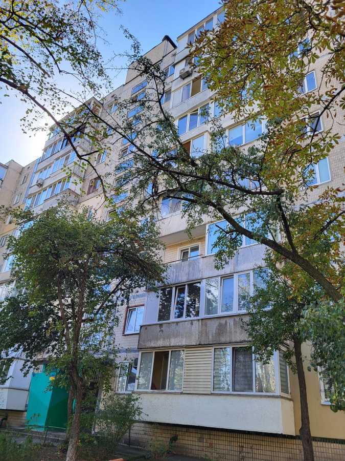 Оренда 3-кімнатної квартири 72 м², Івана Миколайчука вул., 17/1