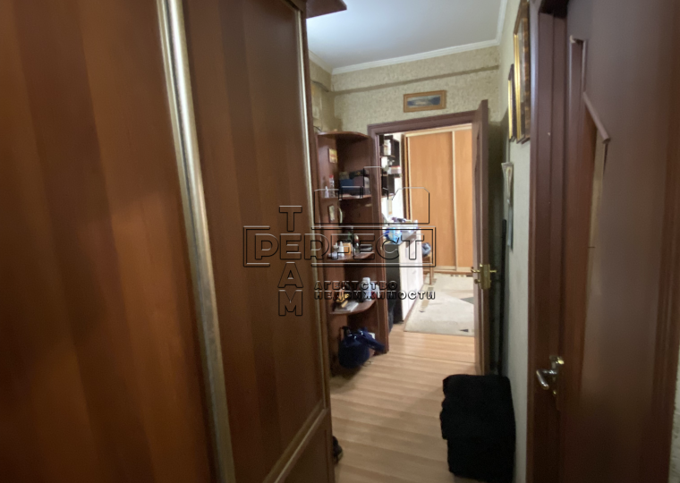 Продаж 2-кімнатної квартири 50 м², Братиславська вул., 42