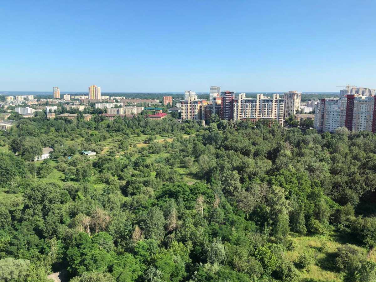 Продажа 3-комнатной квартиры 100 м², Михаила Максимовича ул., 32А