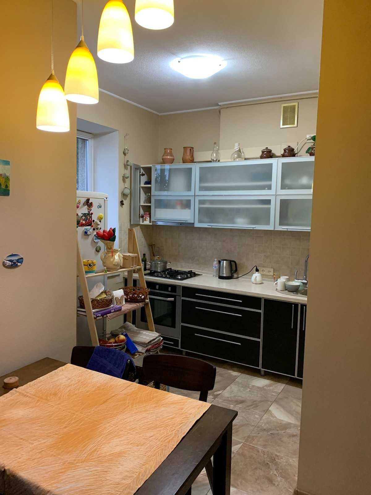 Продажа 2-комнатной квартиры 54 м²